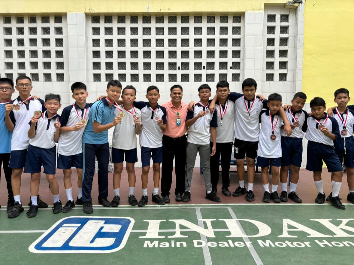 Perserahan Medali untuk Pertandingan Antar Kelas Methodist 2 Kisaran: Semangat Kompetisi dan Kebersamaan